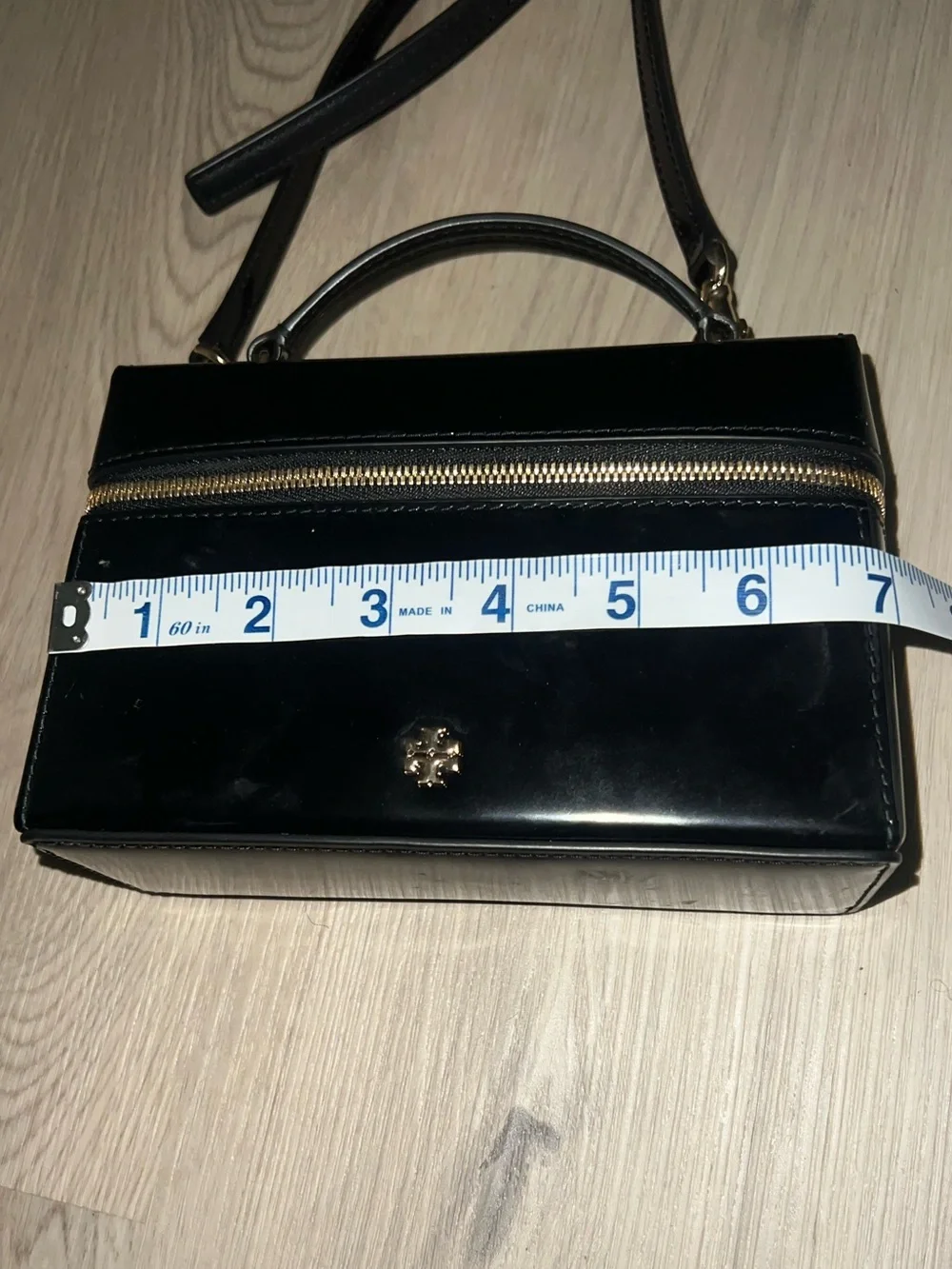 Tory Burch Emerson Smooth Vanity Black Top-Handle Box Bag